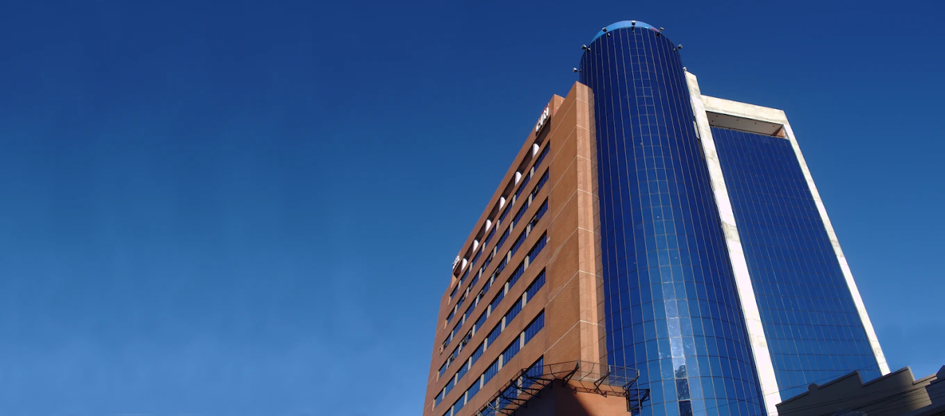 Edificio de oficinas en Asunción donde está la oficina de UPLOAD, Mariscal López 3794